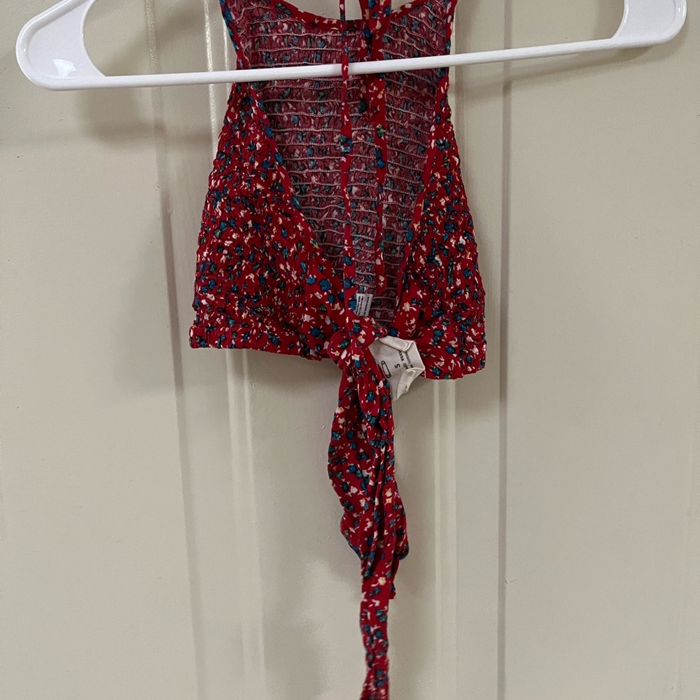 Red Rouched Halter Top - Picture 4 of 5